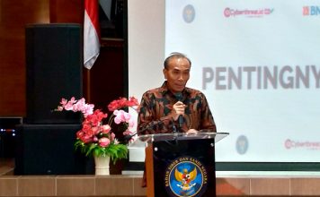 Hinsa Siburian: Ruang Siber Sebagai Peluang dan Ancaman