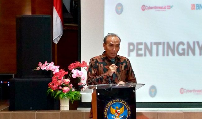Hinsa Siburian: Ruang Siber Sebagai Peluang dan Ancaman